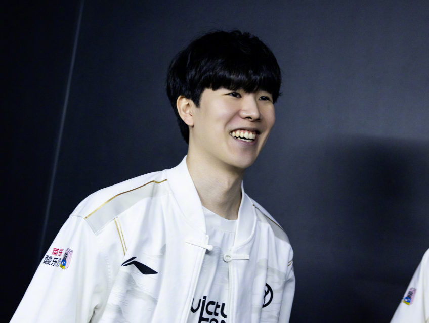 的影响力与 的影响力与